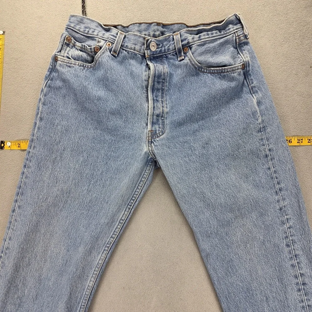 Vintage Levis 501 Jeans Mens‎ Light Wash Straight Button Fly Made USA Fits 30x34